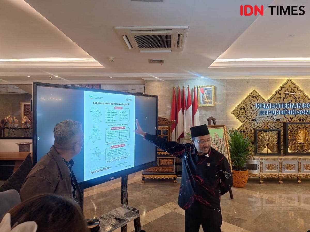 Muhaimin Iskandar, Menteri Sosial (Mensos) Saifullah Yusuf dan Wamensos Agus Jabo Priyono di Kantor Kemensos