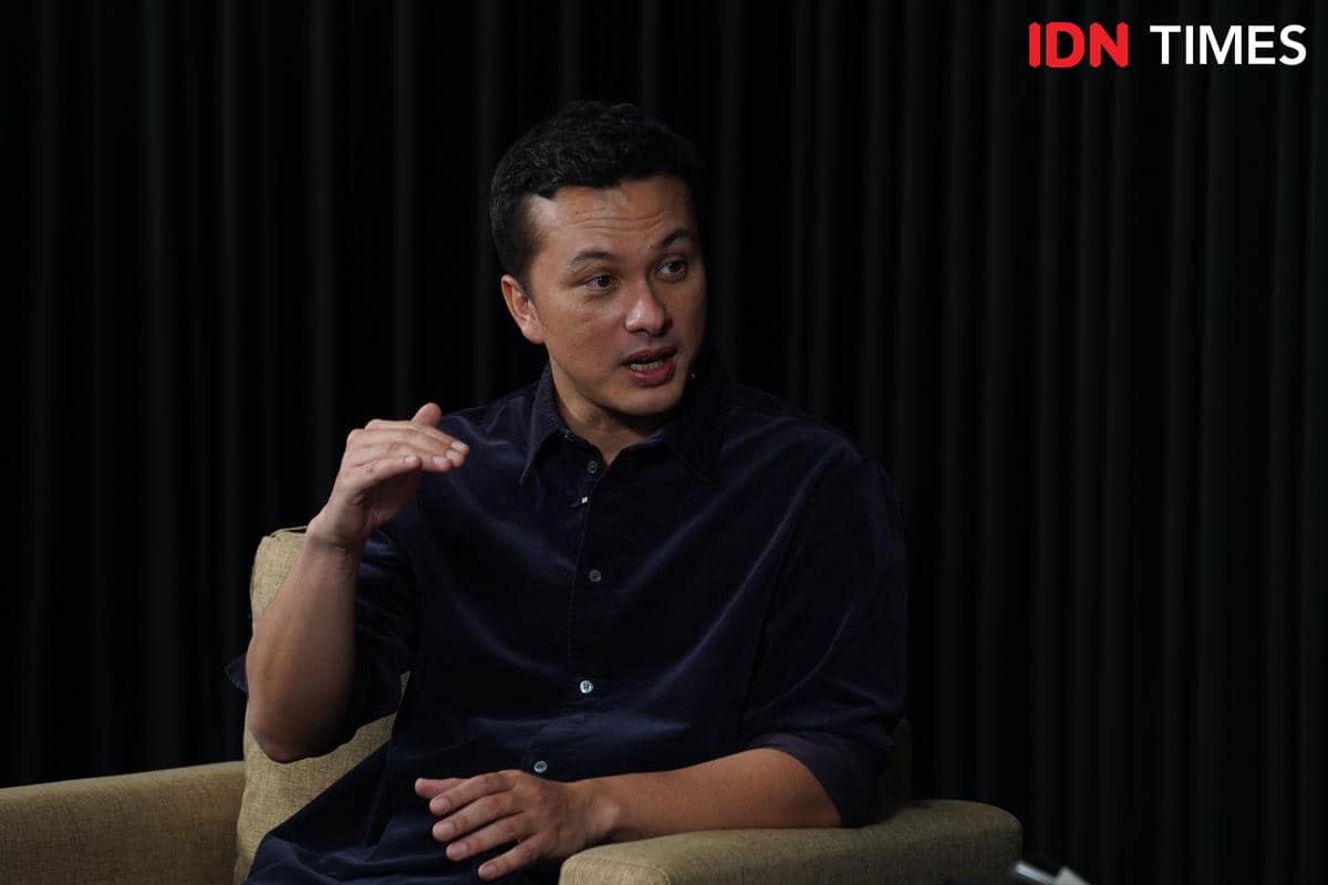 potret Nicholas Saputra