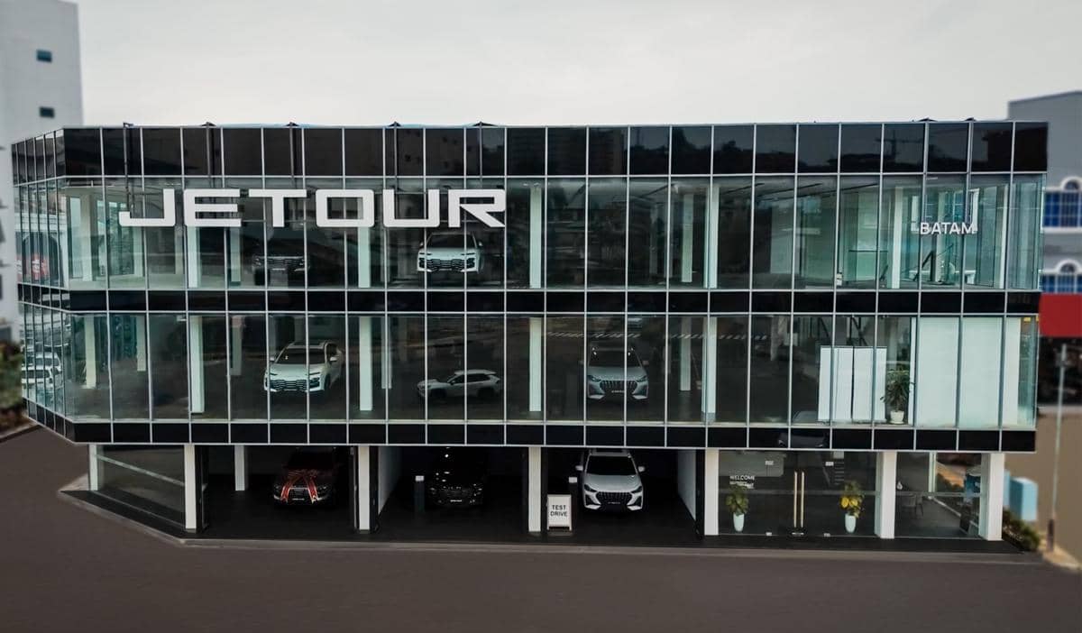 JETOUR Batam sebagai showroom terbesar JETOUR di Indonesia