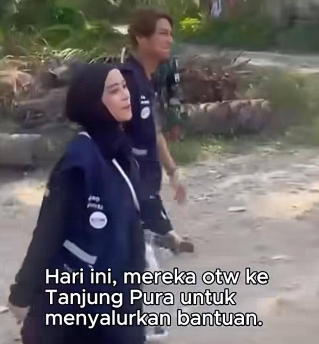 Artis bantu korban bencana banjir di sumatera