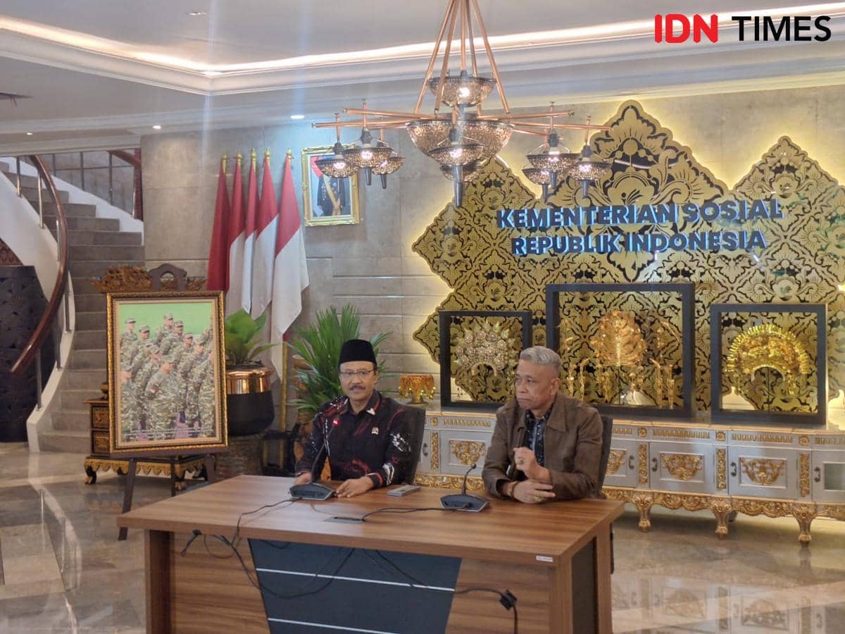 Muhaimin Iskandar, Menteri Sosial (Mensos) Saifullah Yusuf dan Wamensos Agus Jabo Priyono di Kantor Kemensos