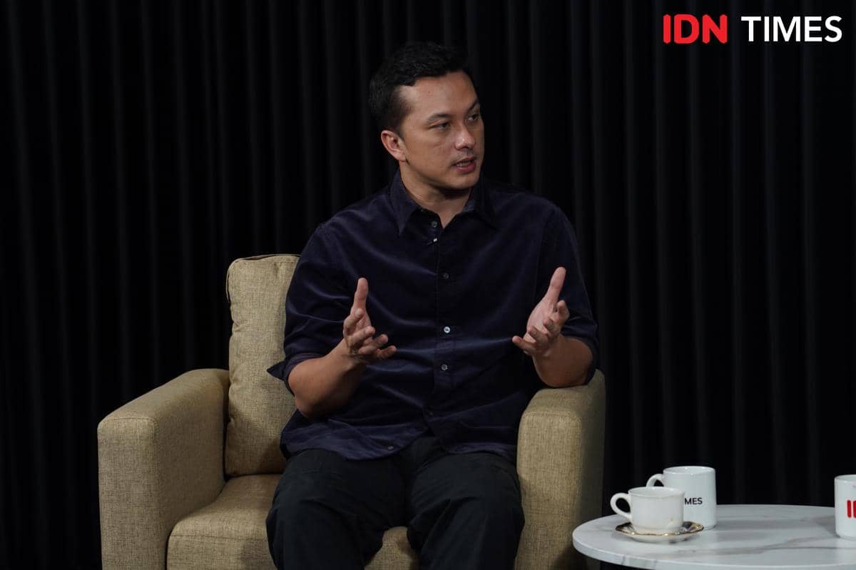 potret Nicholas Saputra