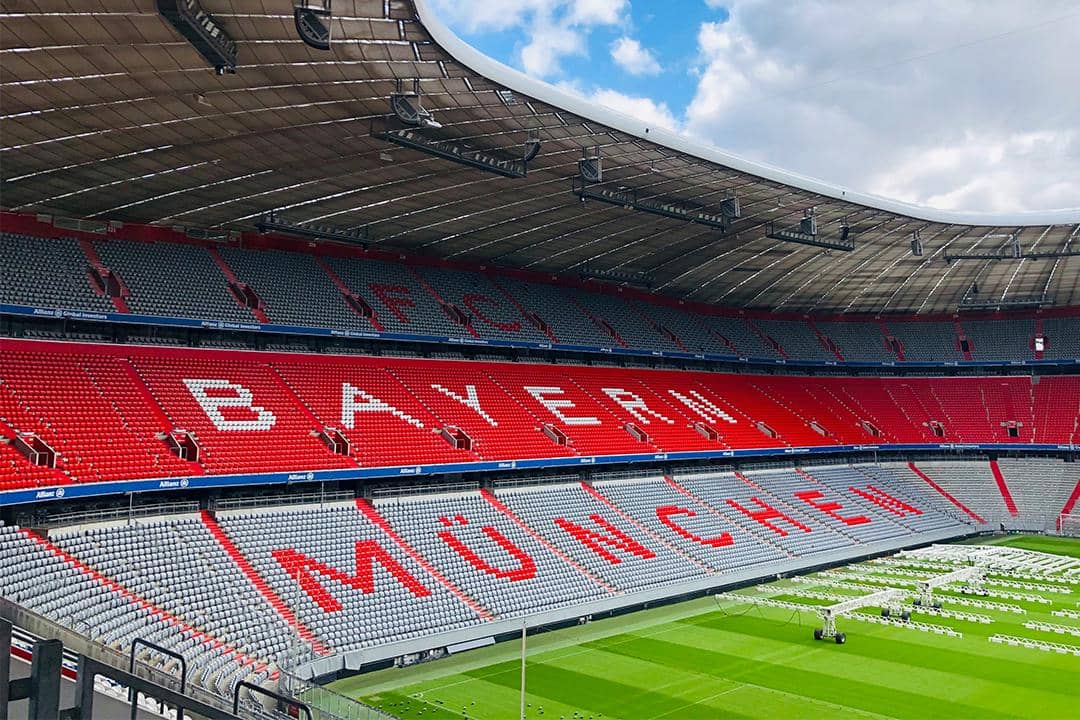 ilustrasi stadion Bayern Munich, Allianz Arena