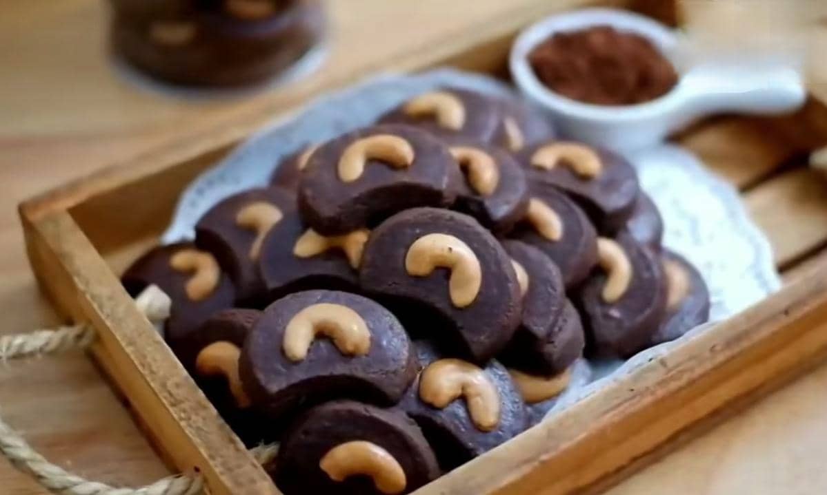 ilustrasi cokelat mede cookies