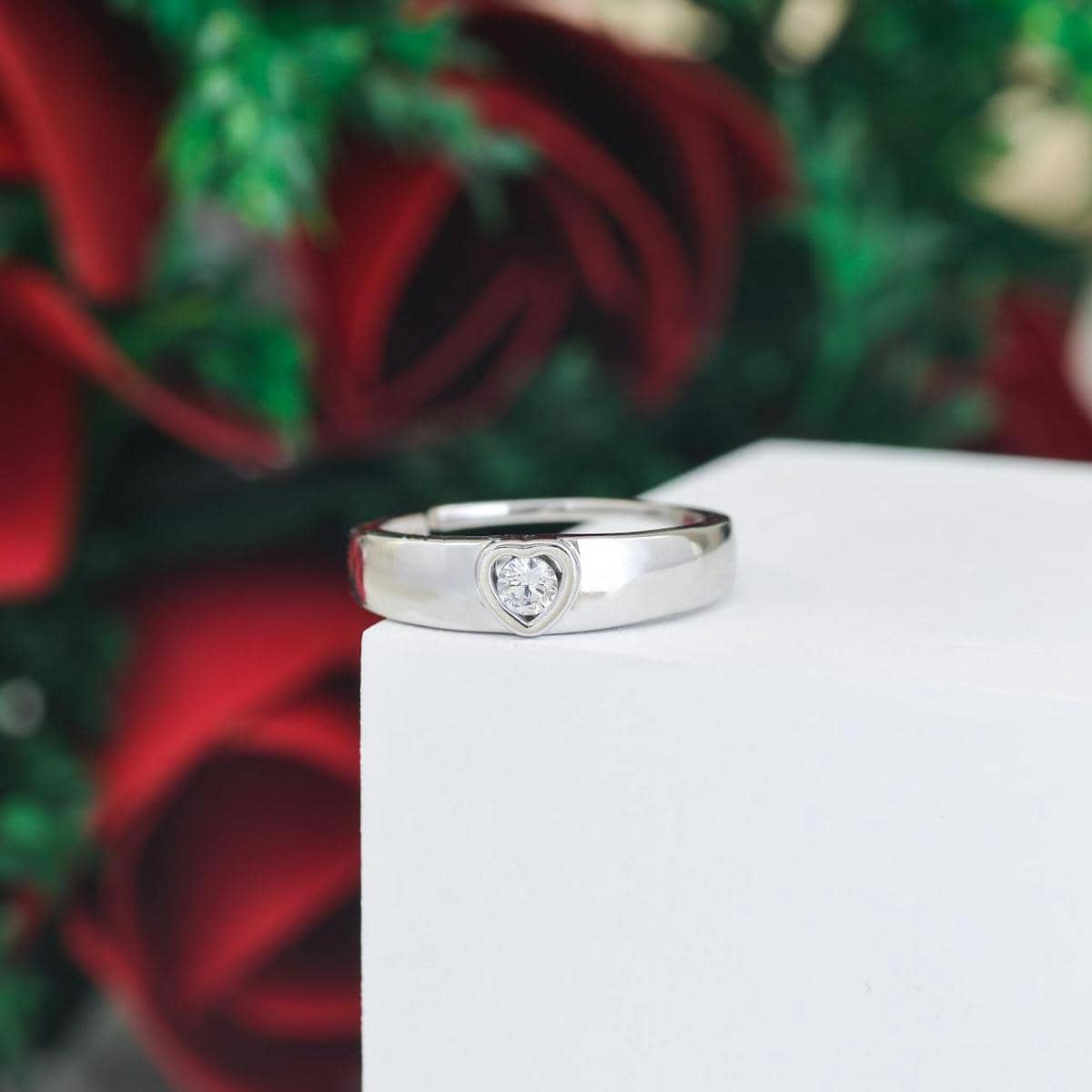 10 Cara Cek Emas Putih Asli atau Palsu yang Paling Mudah Dicoba