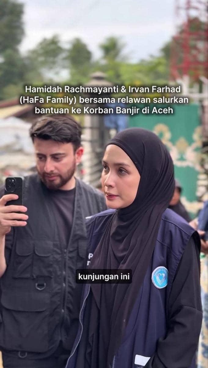 Hamidah Rachmayanti salurkan bantuan bencana di Aceh.