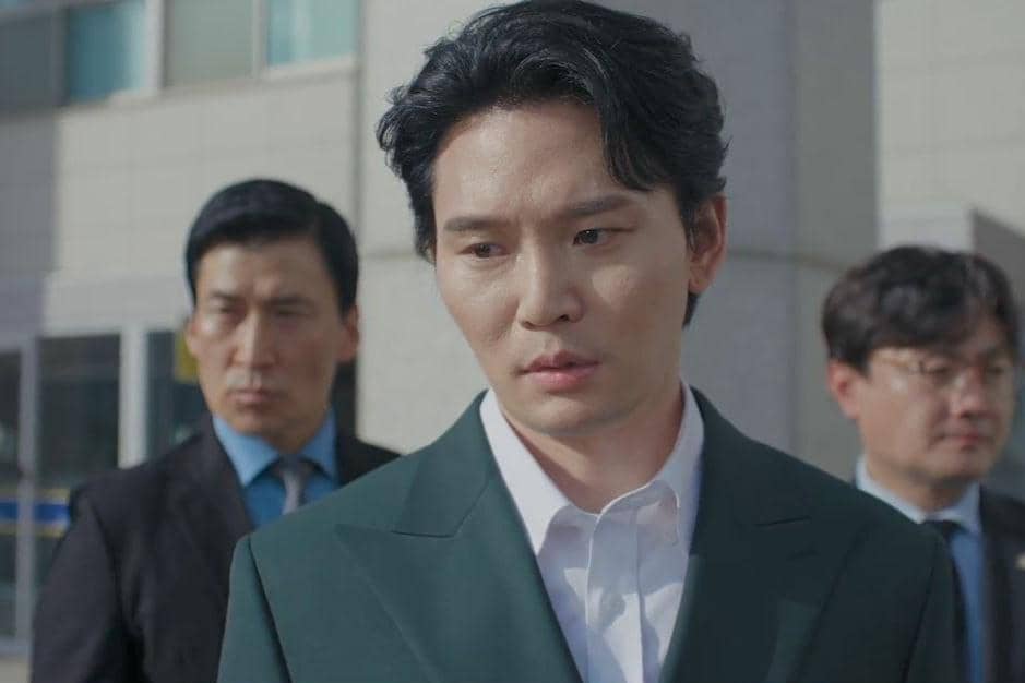 cuplikan drama Heroes Next Door