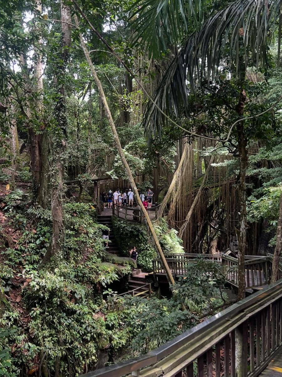 Acha Septriasa di Monkey Forest Ubud.
