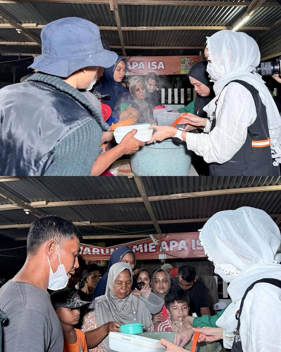 Marcella Zalianty jadi relawan bencana di Aceh.