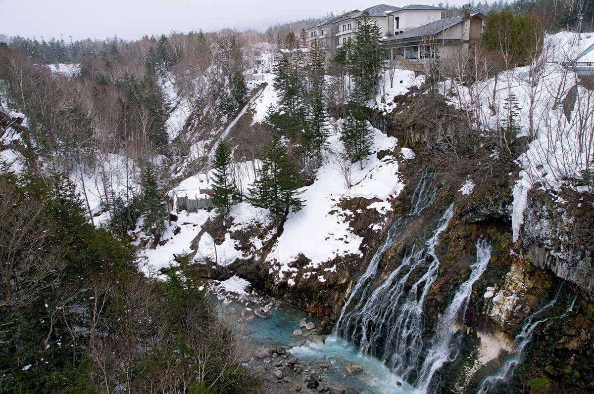 potret Shirahige Waterfall