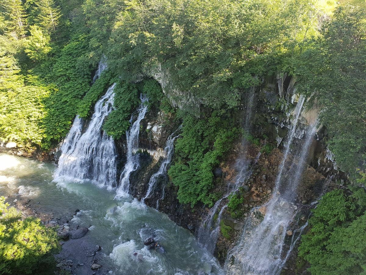 potret Shirahige Waterfall