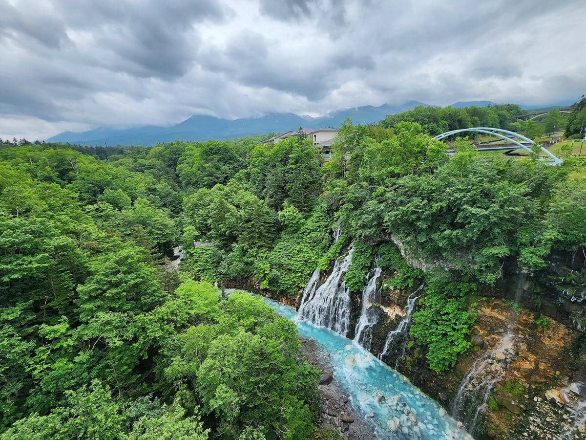 potret Shirahige Waterfall