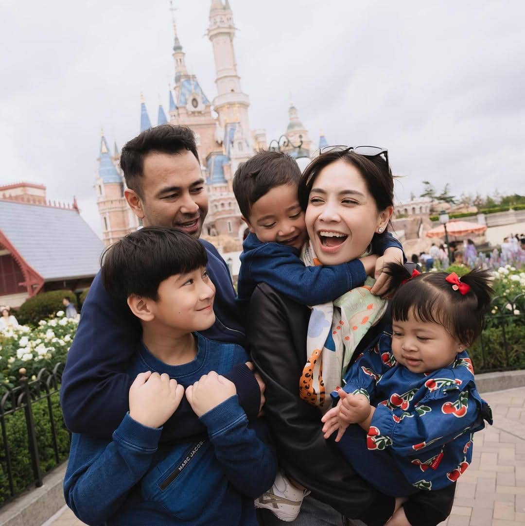 potret keluarga Raffi Ahmad