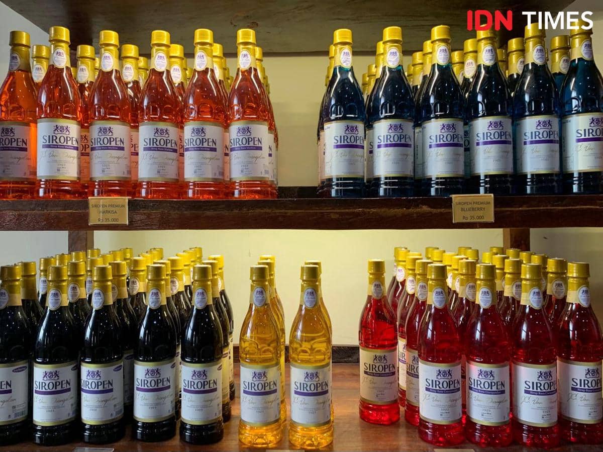 Potret sirup di Pabrik Siropen Surabaya