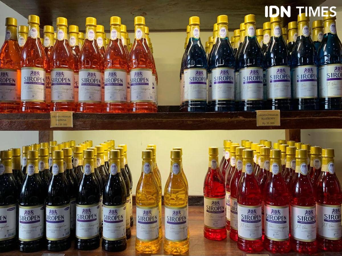 Potret sirup di Pabrik Siropen Surabaya