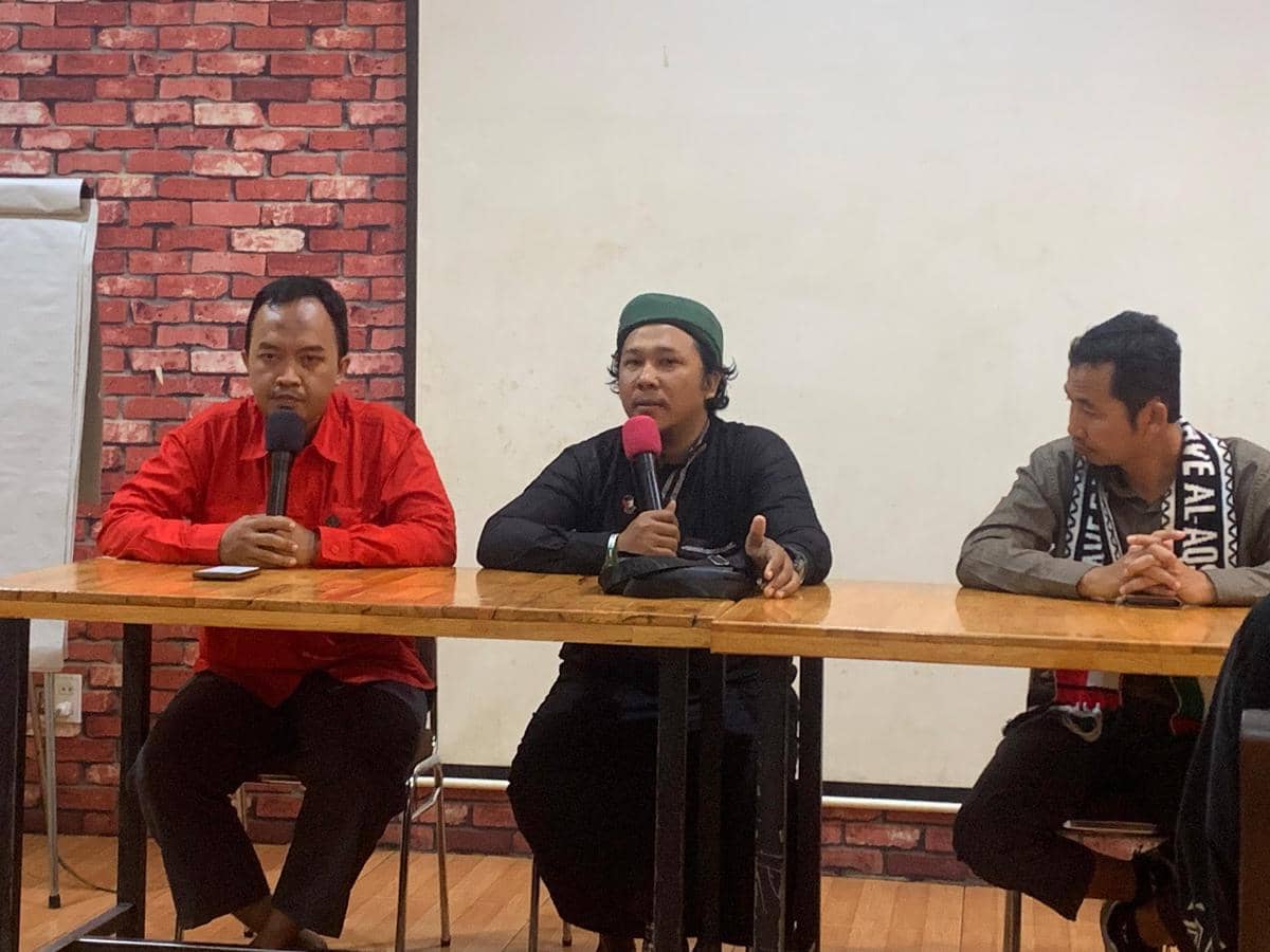Ustaz Kamal Khan (tengah) akan berangkat ke Palestina untuk misi kemanusiaan menyalurkan bantuan musim dingin (dok. BMM)