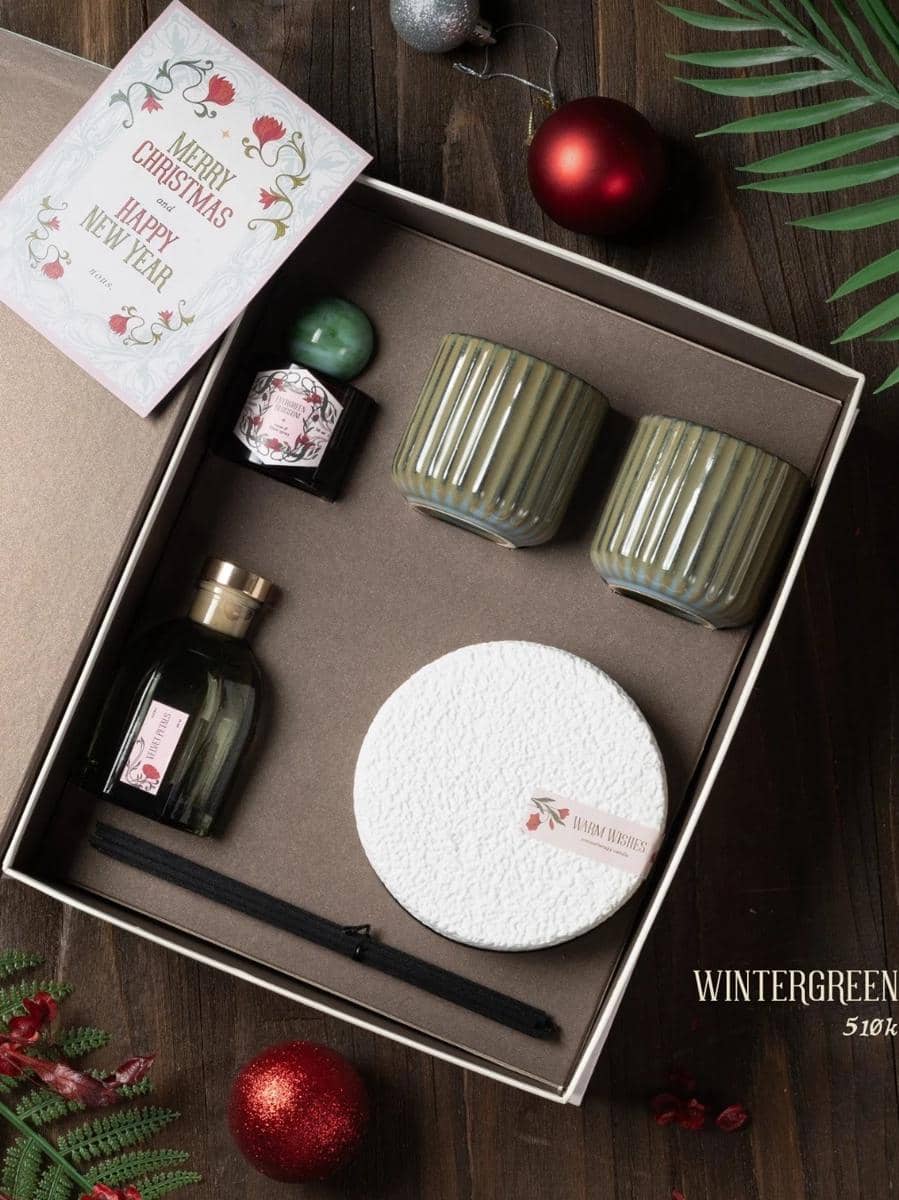 Ilustrasi hampers Natal (Shopee/Nous Fragrances)