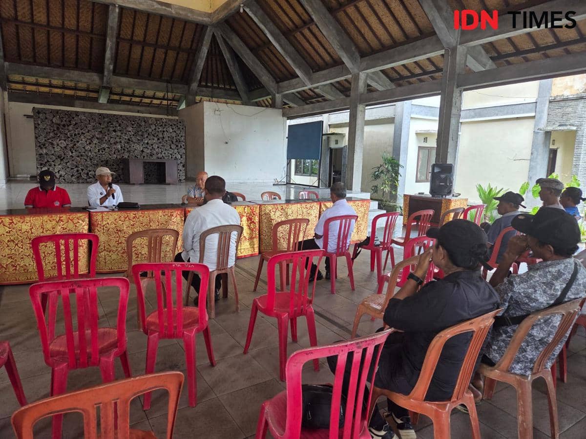 Forum Perbekel Terdampak Tol Gilimanuk–Mengwi bersama masyarakat menggelar pertemuan dengan Pejabat Pembuat Komitmen (PPK).