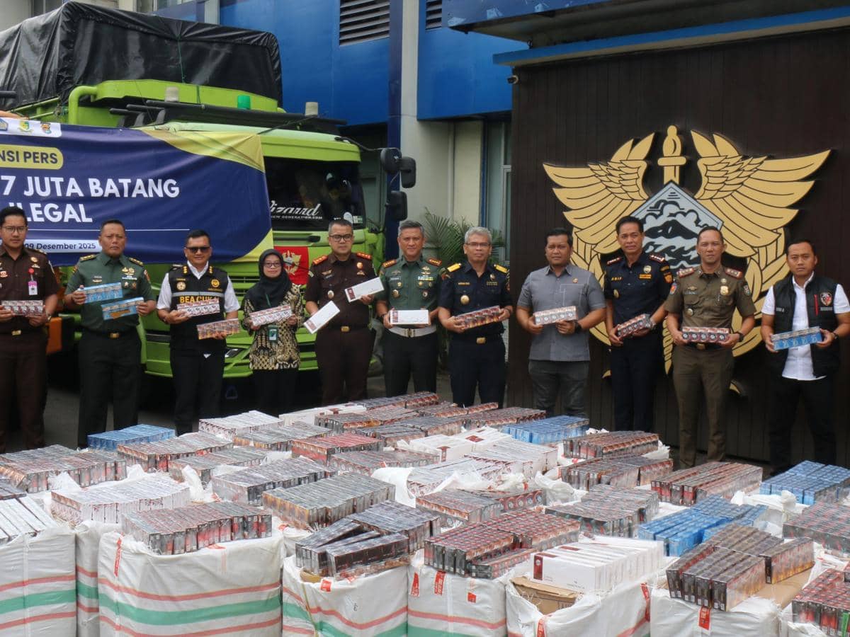 Rokok Ilegal 11,7 Juta Batang Senilai Rp17,5 M Disita di Lampung Selatan
