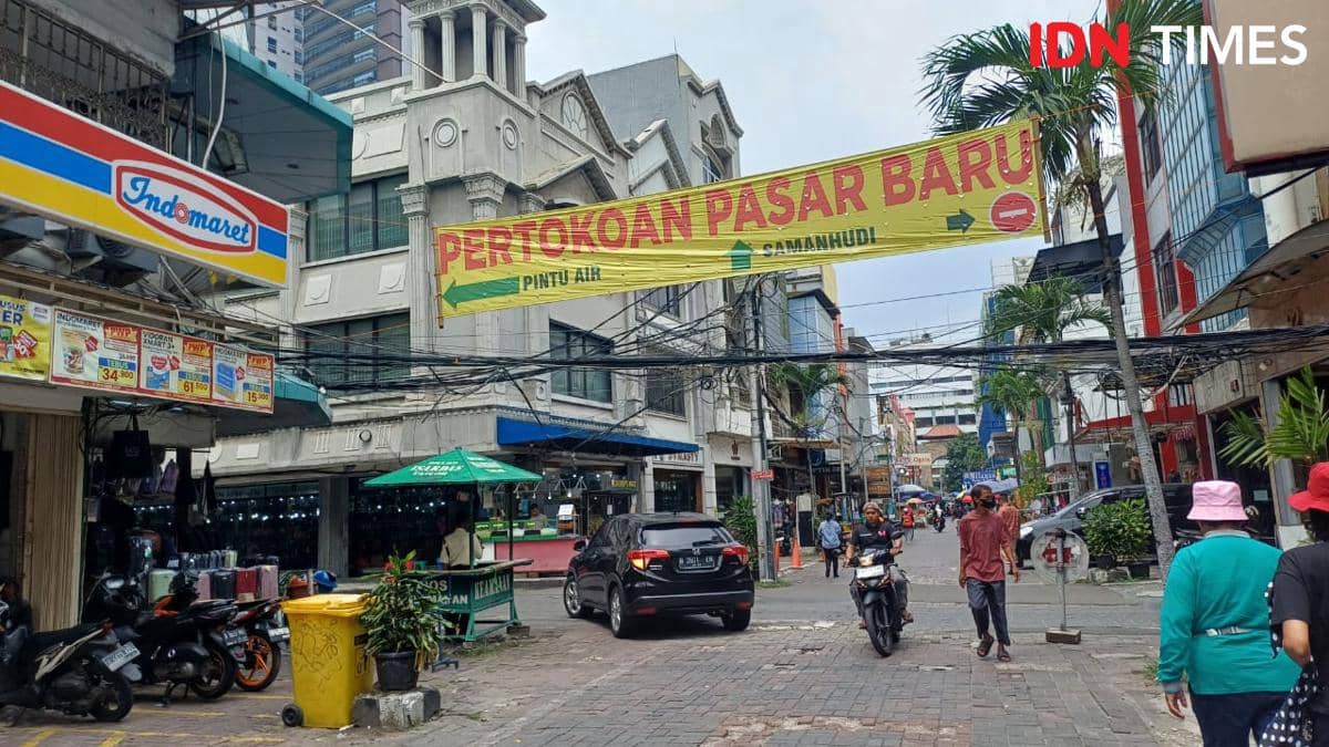 Potret Pertokoan Pasar Baru, Jakarta Pusat