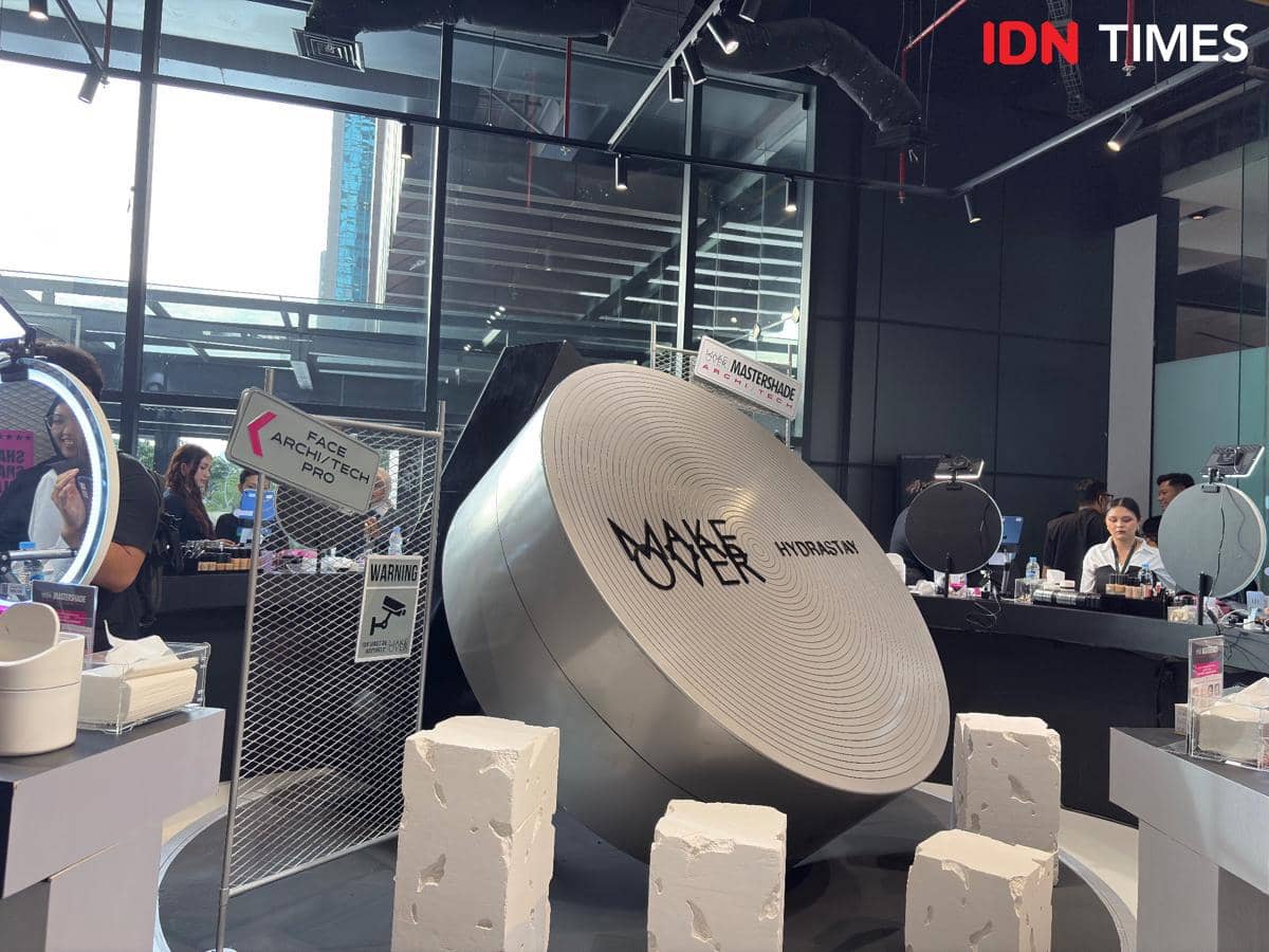 MAKE OVER MASTERSHADE ARCHI/TECH. (IDN Times/Dina Salma)