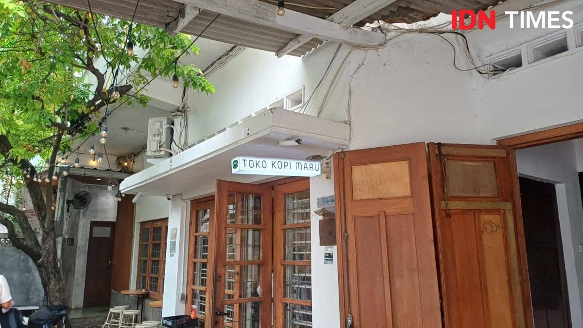 Potret Toko Kopi Maru, Pasar Baru, Jakarta Pusat