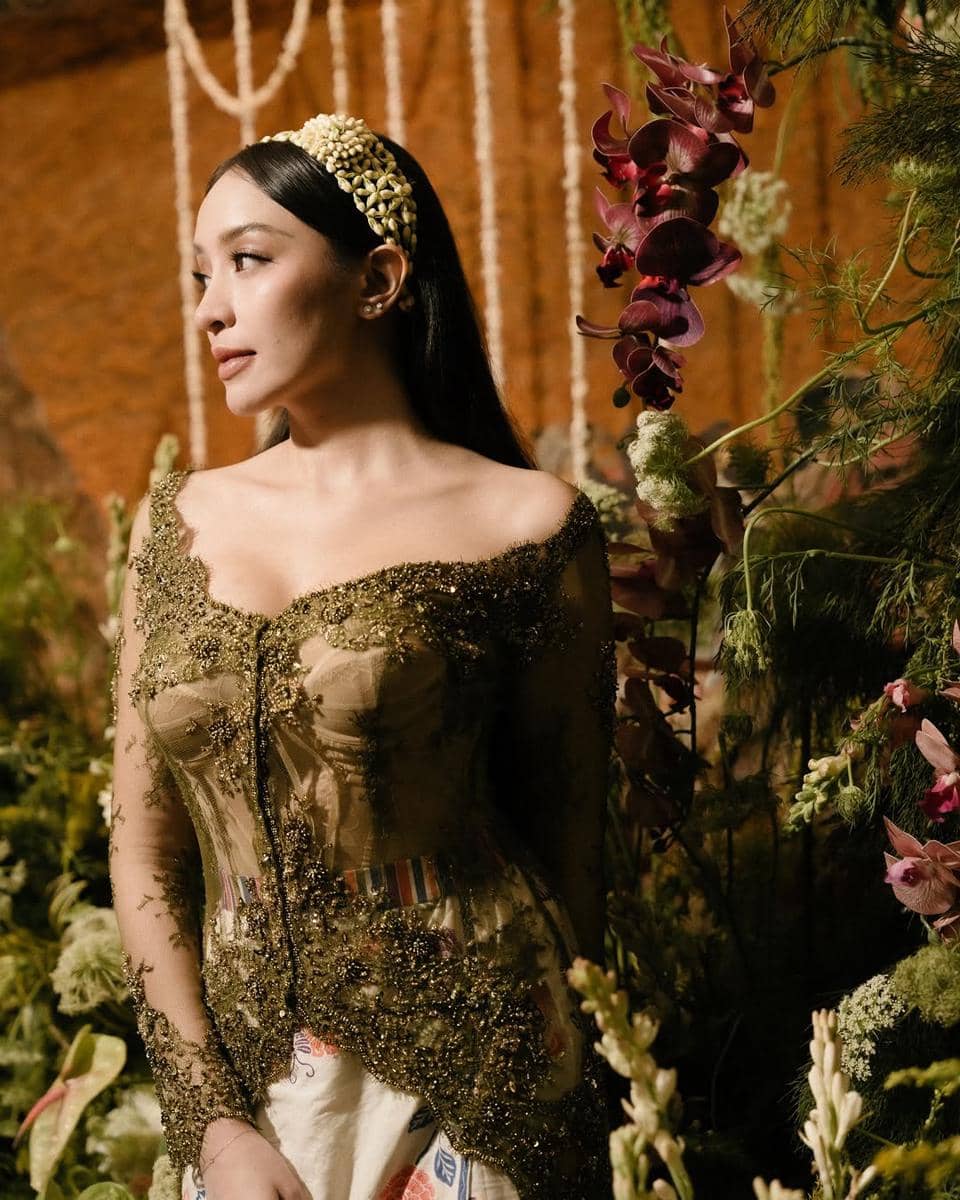 Potret prosesi siraman dan pengajian Amanda Zahra jelang menikah