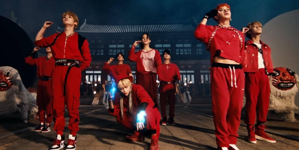 cuplikan MV "Thunderous" milik Stray Kids