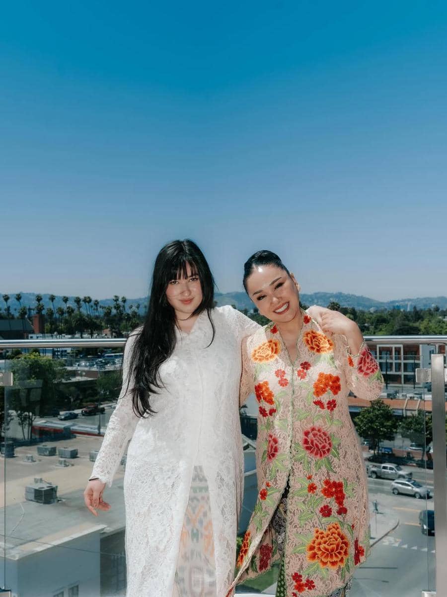 potret makeup pernikahan artis Indonesia tahun 2025