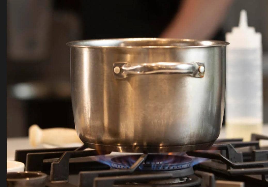 ilustrasi merebus biji nangka