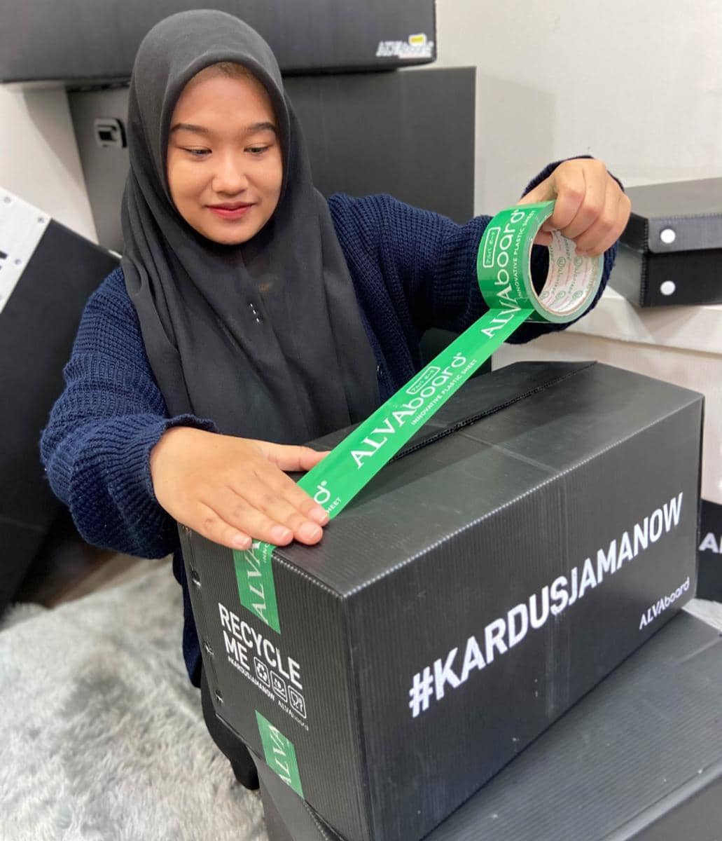 Kardus daur ulang dari ALVAboard