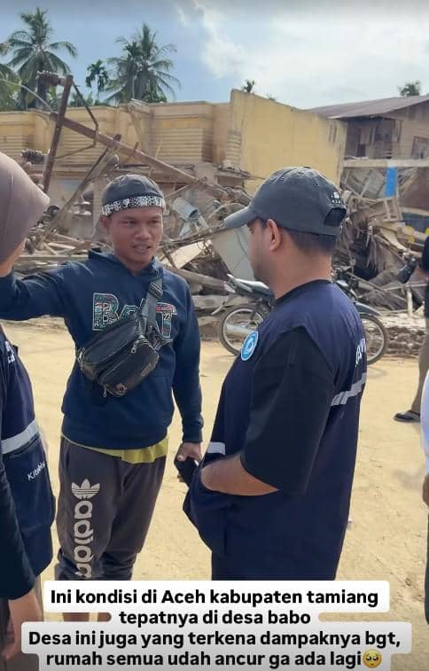 Fadil Jaidi Relawan Banjir Aceh (instagram.com/fadiljaidi)