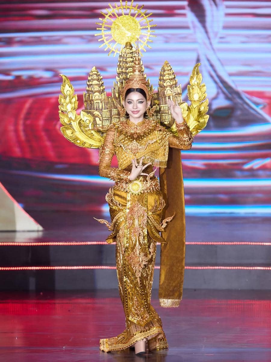 kostum nasional Sreyneat Det, Miss Charm Kamboja 2025