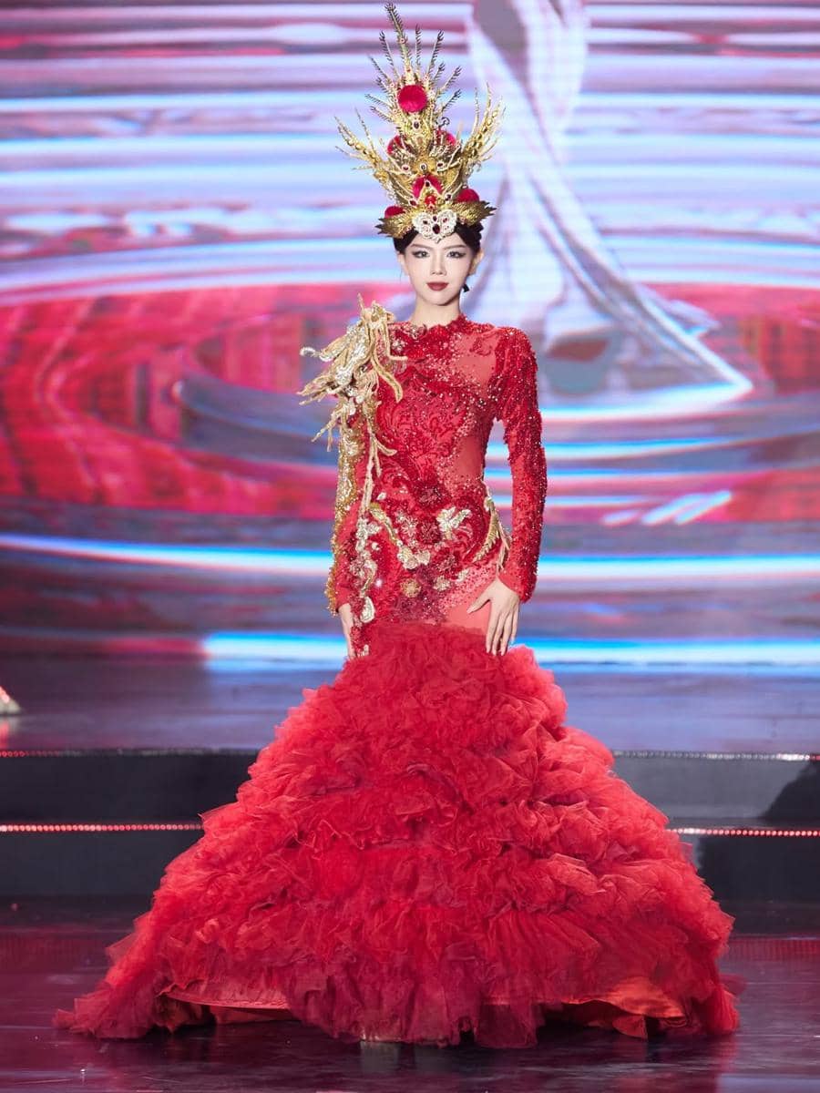 kostum nasional Jiaqi Li, Miss Charm China 2025
