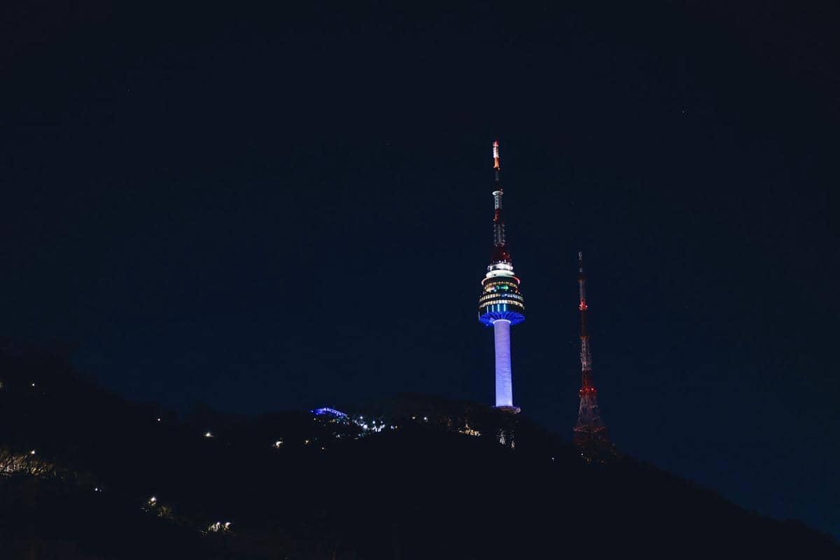 potret Seoul Tower