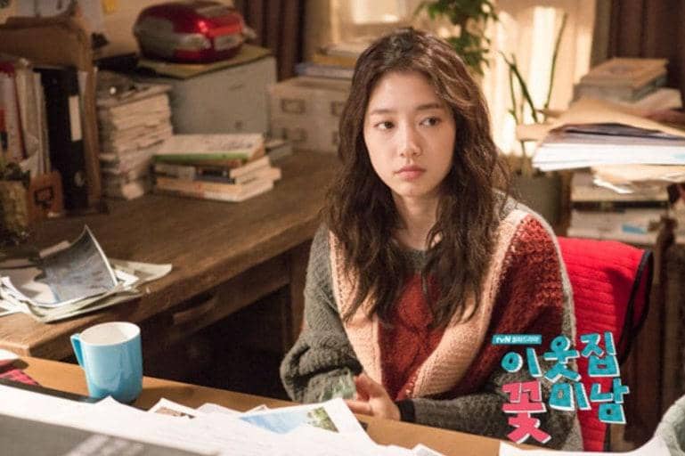 Still cut Park Shin Hye di drama Flower Boys Next Door