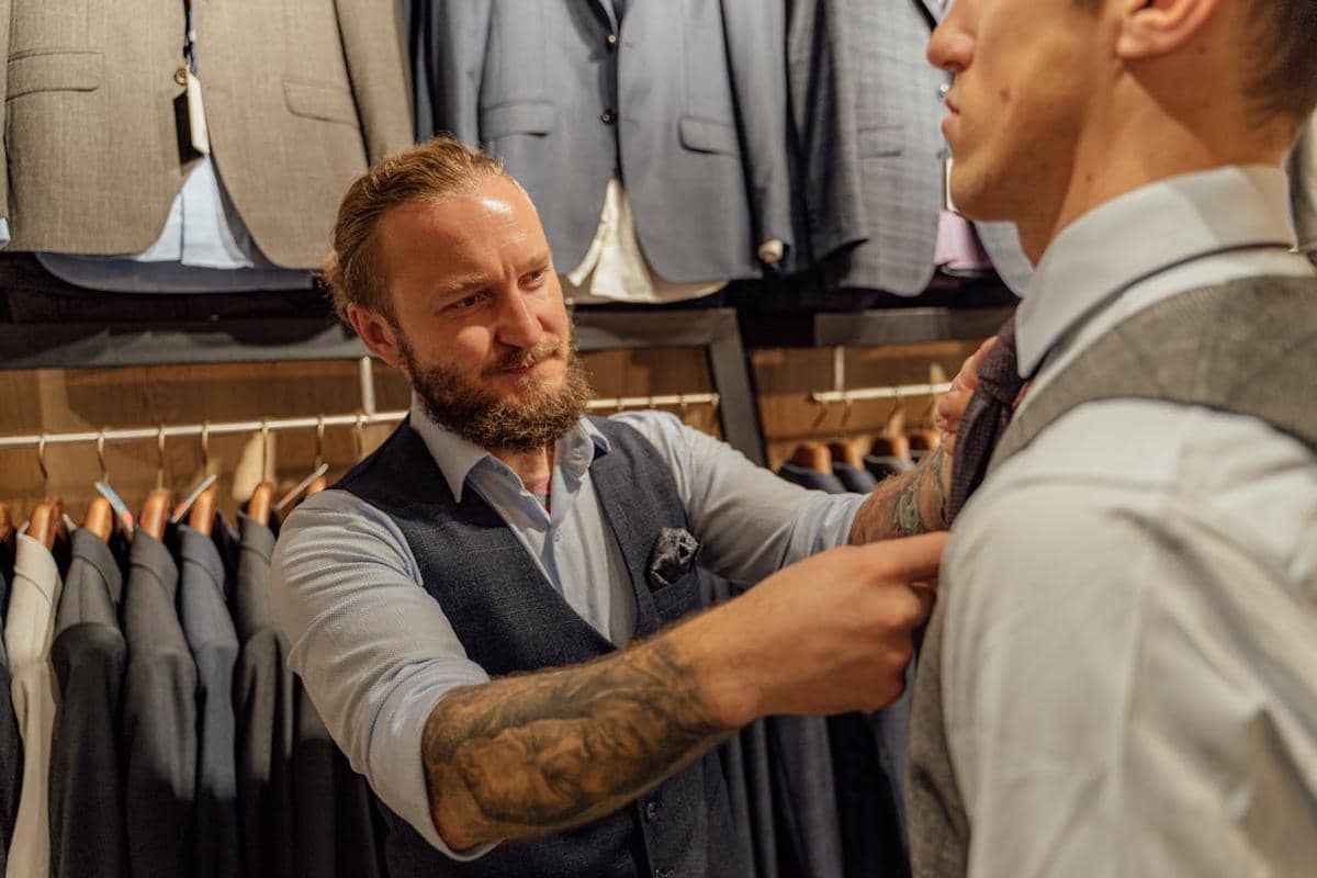 ilustrasi melayani pelanggan dengan serius