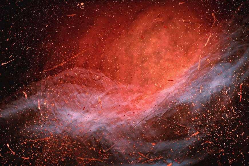 Ilustrasi matahari mati indah jadi nebula dan white dwarf