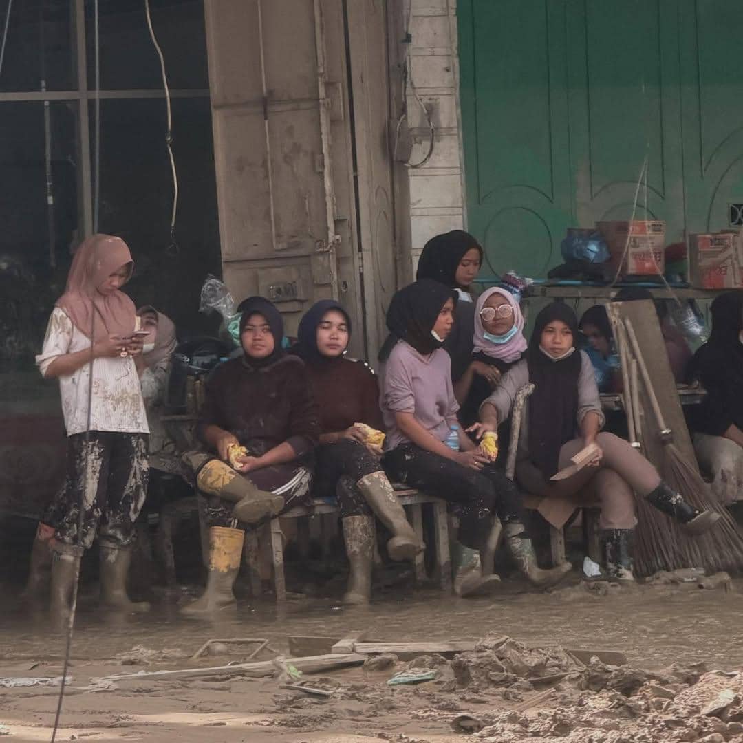 Shandy Purnamasari jadi relawan di Aceh Tamiang