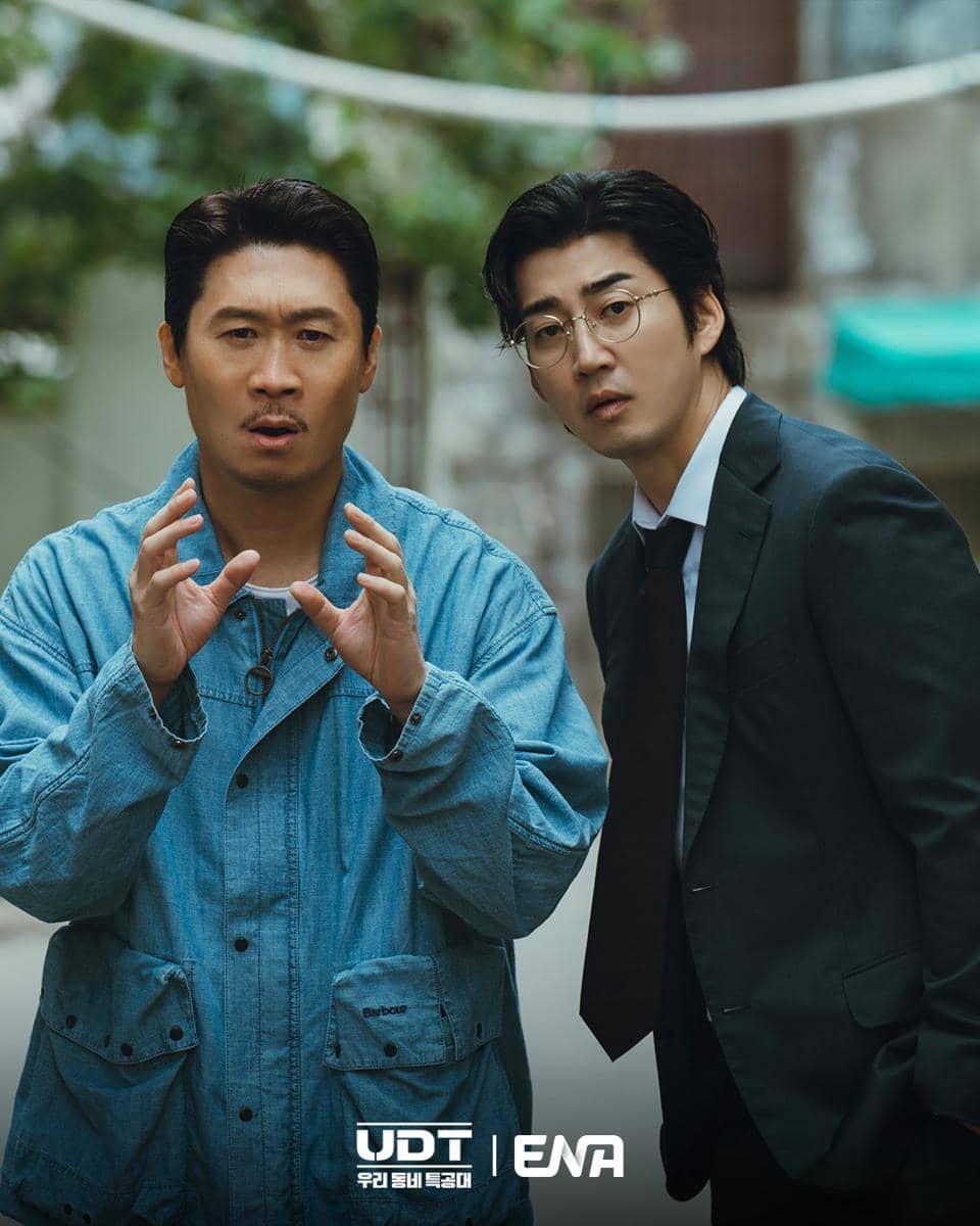 Yoon Kye Sang dan Jin Sun Kyu di Drakor Heroes Next Door