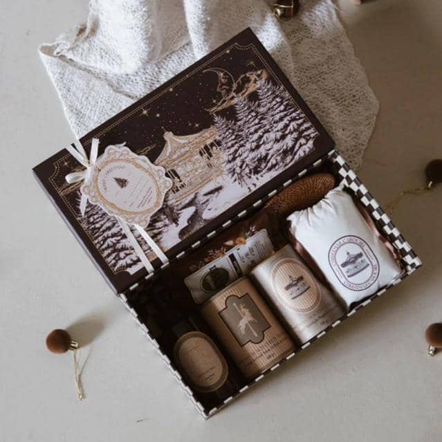 Ilustrasi hampers Natal (Shopee/Sudut.gala)