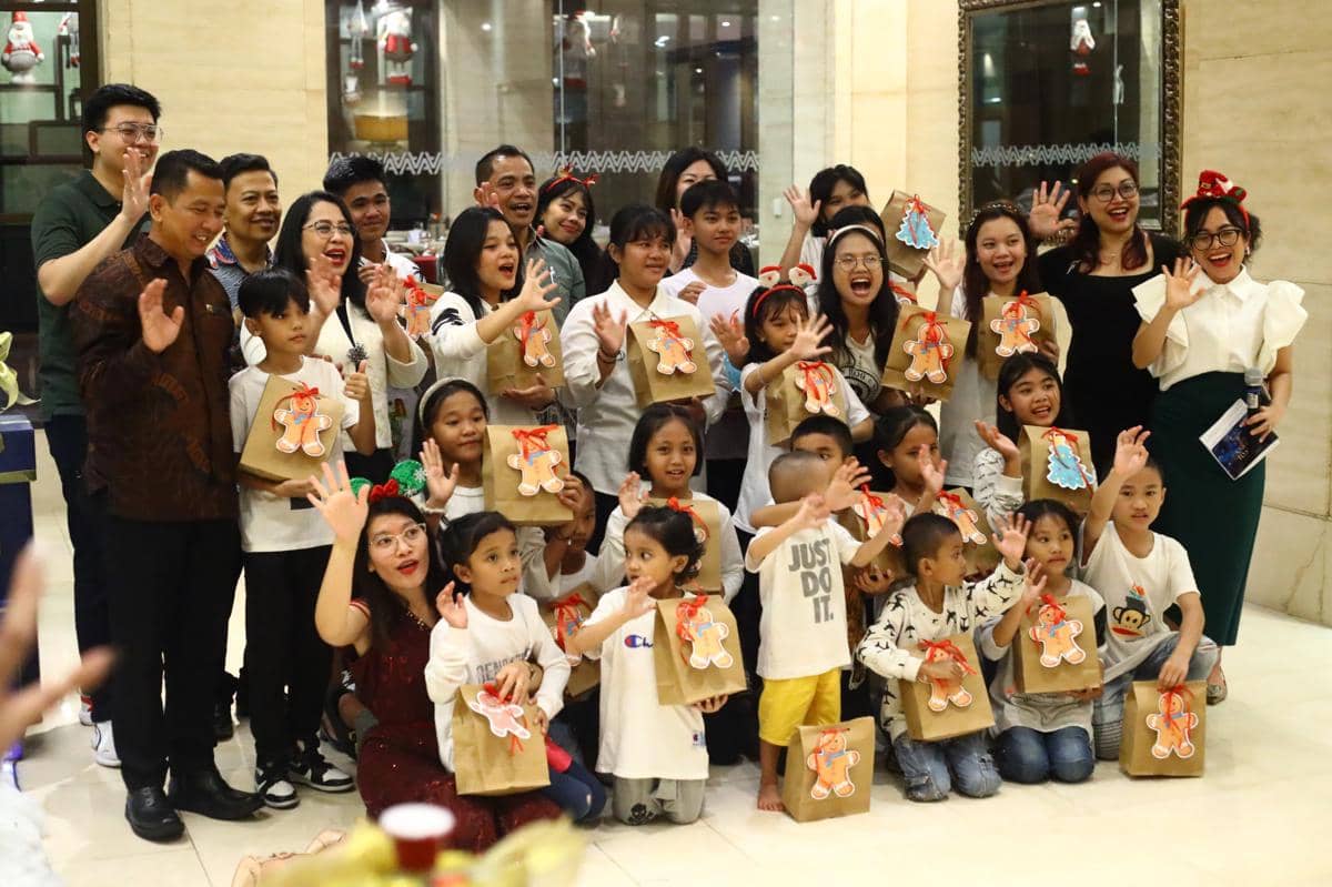 Perayaan Tree Lighting a Night to Shine di Aryaduta Medan (dok.Aryaduta Medan)
