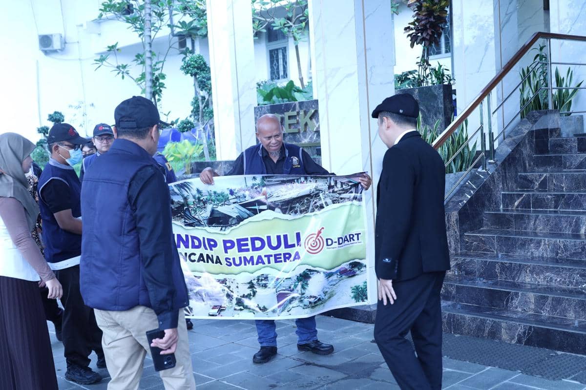 undip, relawan undip, bencana sumatera, ika medica