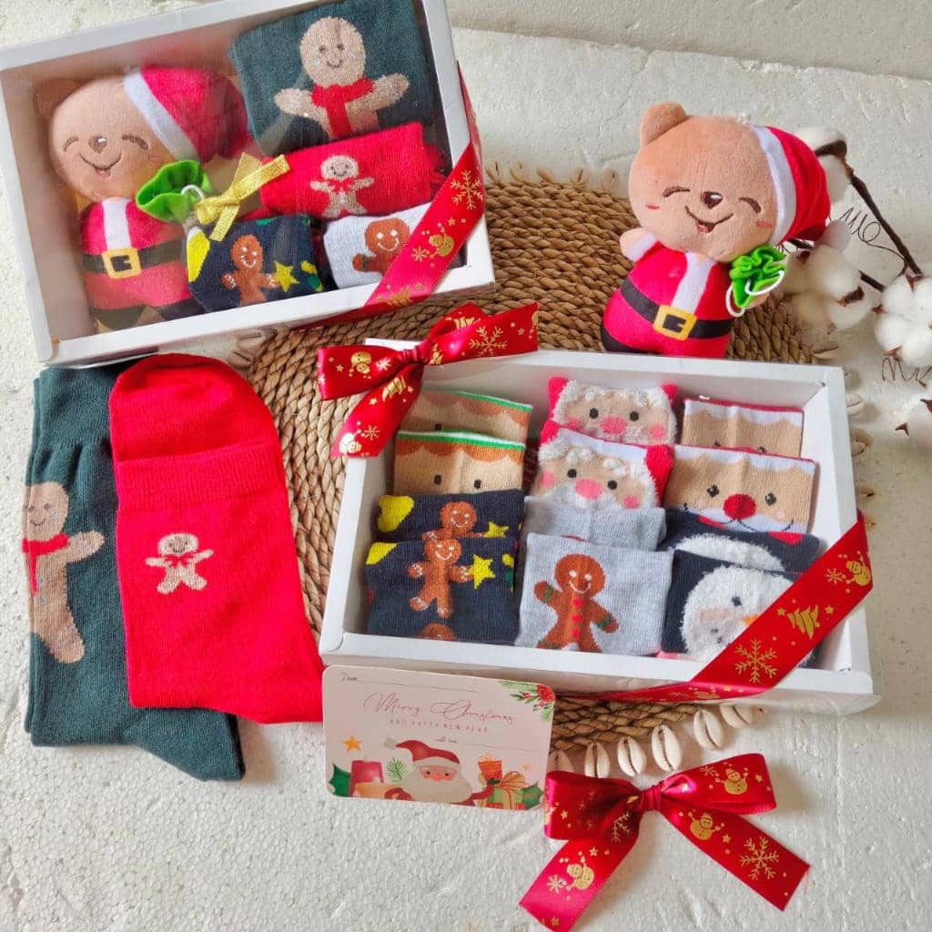 Ilustrasi hampers Natal (Shopee/Kaki Imut Kaos Kaki AntiSlip)