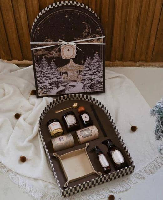 Ilustrasi hampers Natal (Shopee/Sudut.Gala)