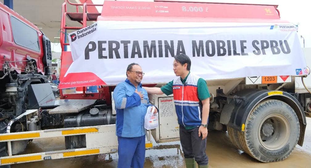 Pertamina bagian bantuan kesehatan di Aceh Tamiang (dok. Pertamina Patra Niaga)