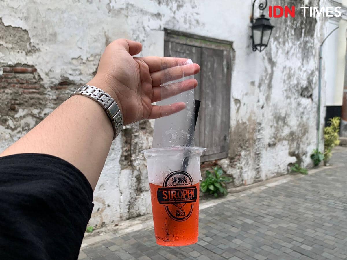 Potret produk Pabrik Siropen di Kota Lama Surabaya