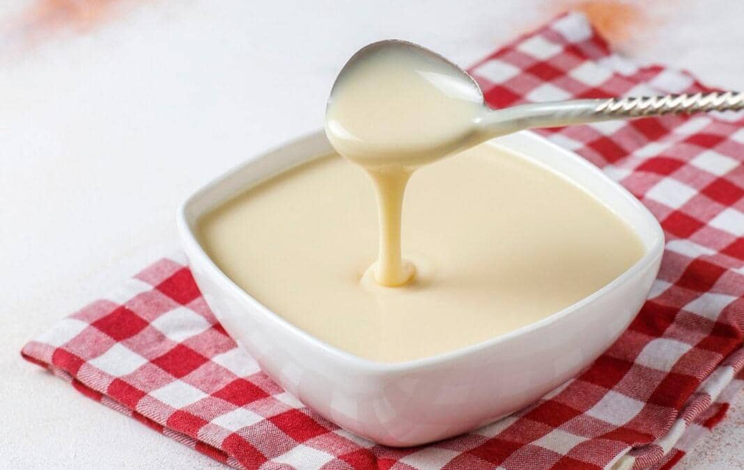 ilustrasi custard sauce (freepik.com/azerbaijan_stockers)