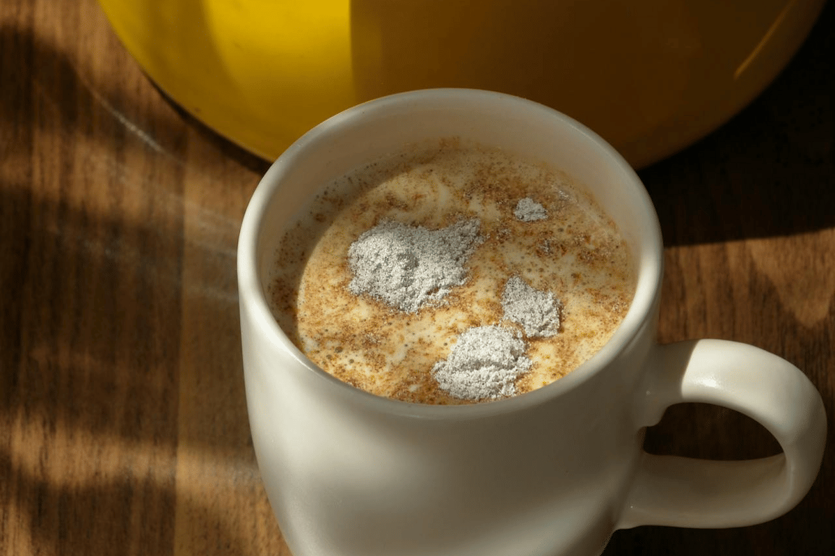 ilustrasi membuat adonan ringo cake