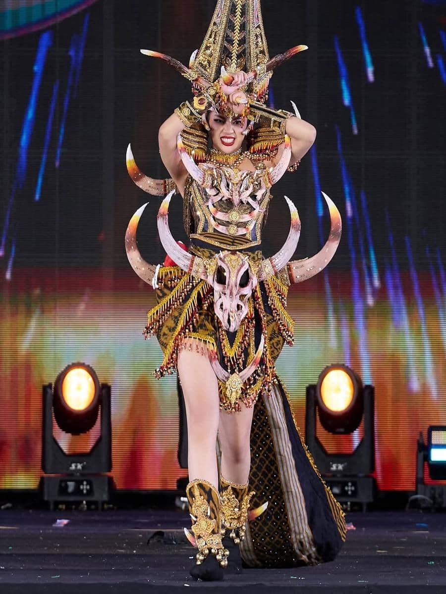 national costume Salma Ranggita, Miss Cosmo Indonesia 2025